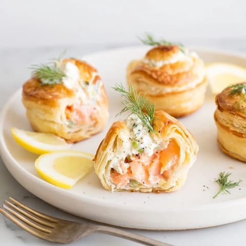 Vol au Vents Saumon Fumé